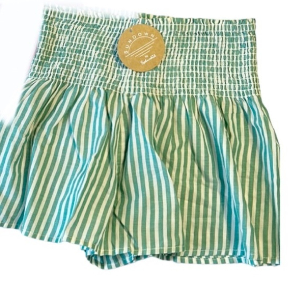 Sundown by Splendid green white striped smocked‎ high waist shorts size XS new